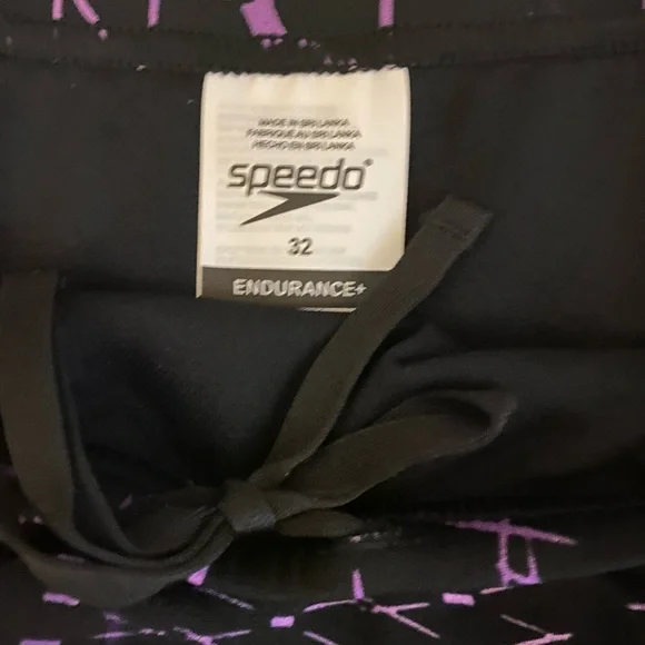 CLEARANCE! Solid Endurance Brief Swimsuit. Size 32. NWOT. #45 - Picture 8 of 11